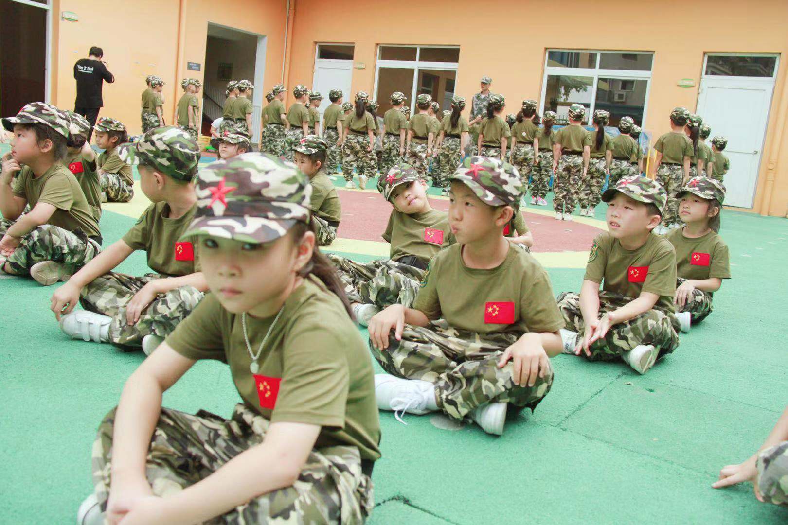 三新幼儿园隆重举行大班幼儿军训开营仪式 - 园内热点 - 杭州市上城区三新幼儿园